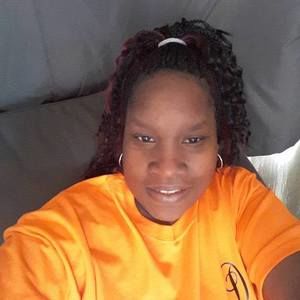 Meet your Posher, Suzanne